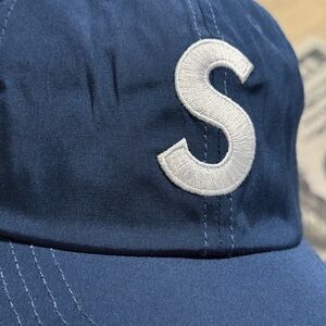 Supreme Ventile S Logo 6 Panel Cap navy